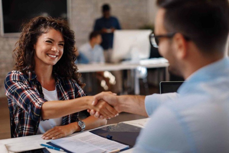 Headhunting ativo para profissionais de programação em IA