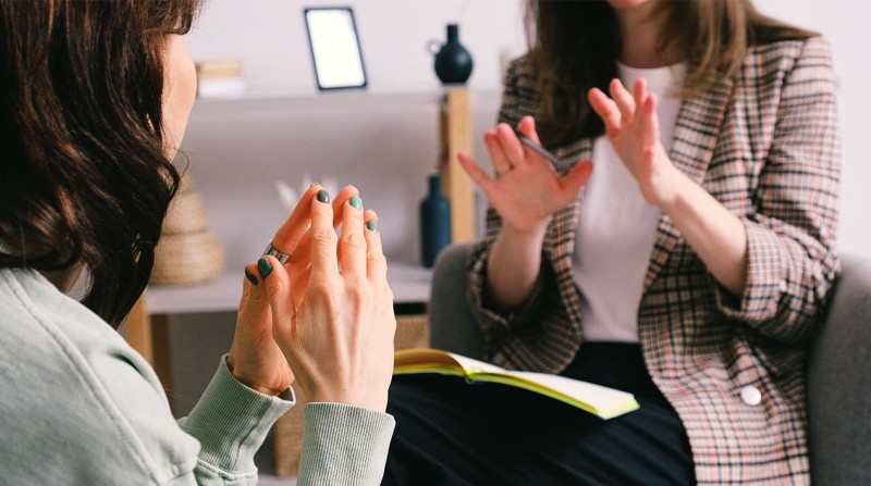 Quais são as contribuições da psicologia organizacional?