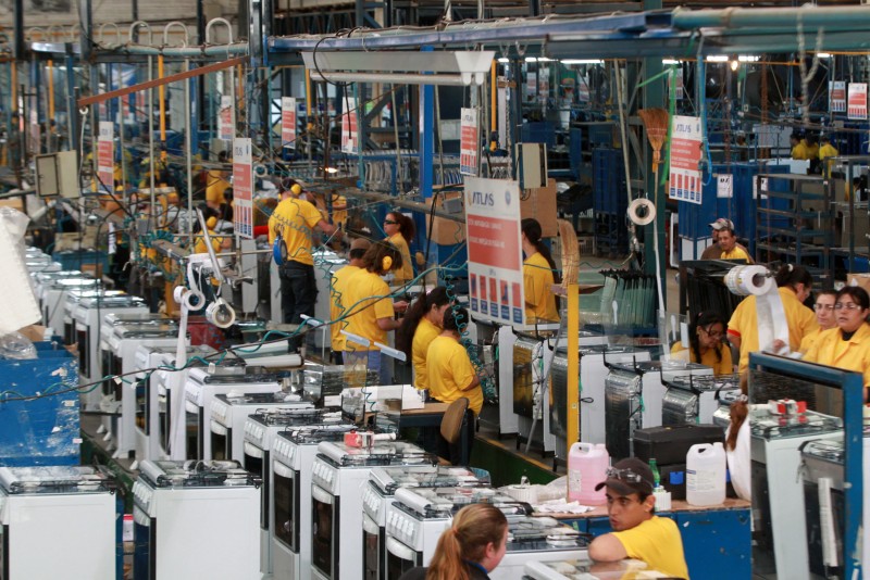 Mão de Obra para Produção Industrial | Fale com a Gente