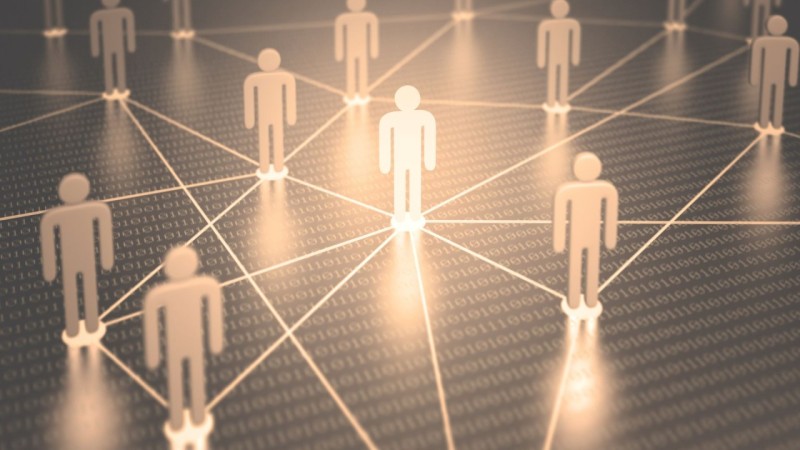 Hunting Search Ativo: Recrutamento Ágil de Especialistas