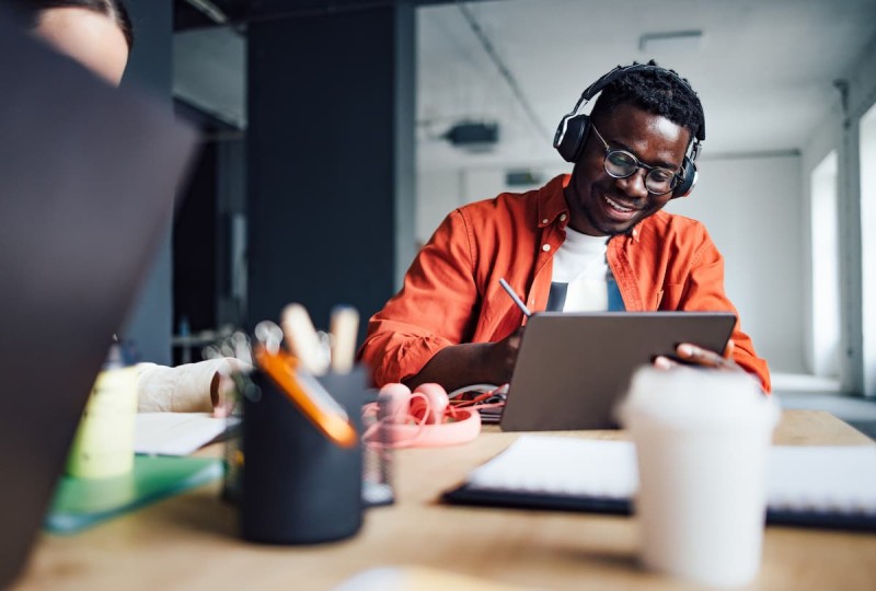 Como a IA ajuda o programador na sua empresa