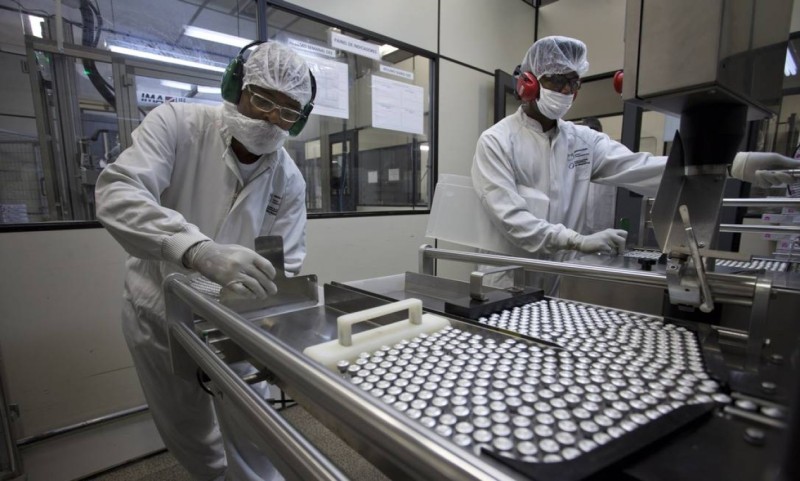 Operador de Máquinas Farmacêuticas: Guia de Carreira