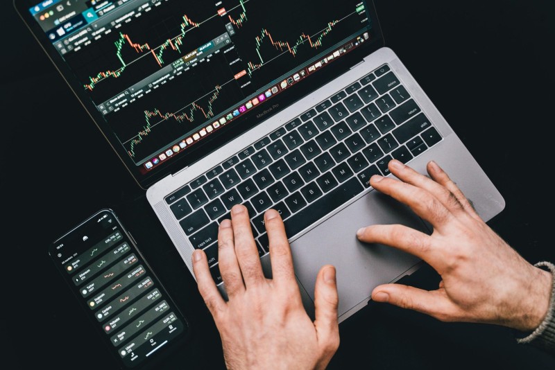 Como se Tornar um Trader Profissional: Um Guia Completo