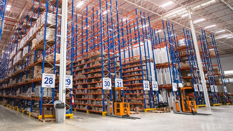 Sistema de Gestão de Armazém Warehouse Management System