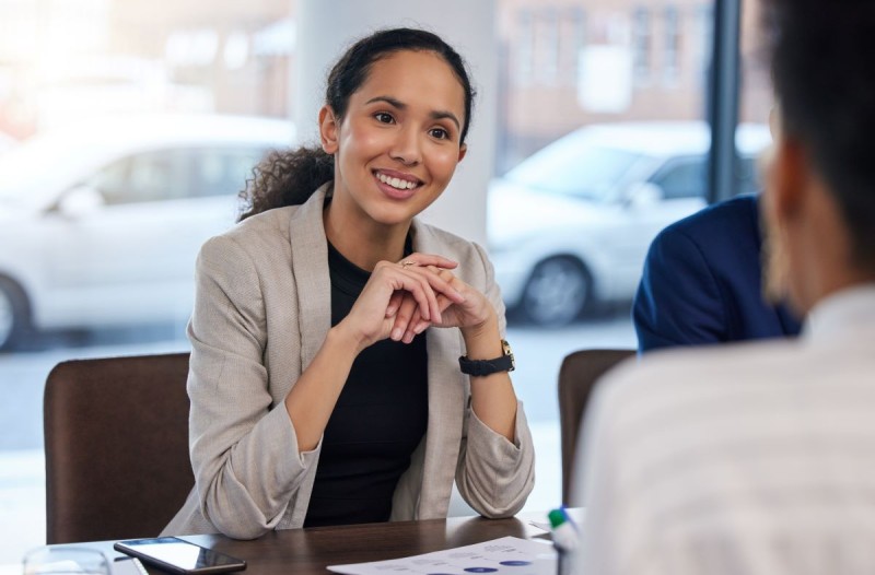 A busca por executivos e gestores através de headhunters