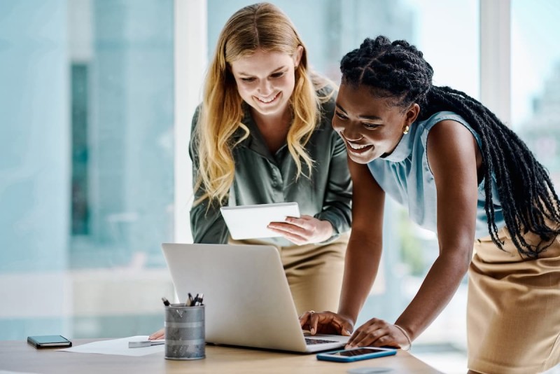Estratégias para contratar vendedores B2B qualificados