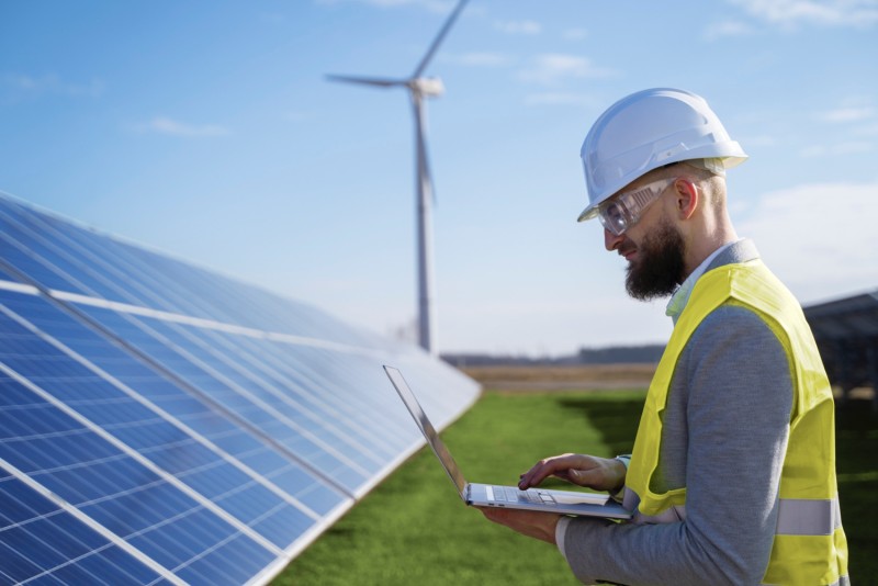 O Guia Completo do Operador de COI na Energia Renovável